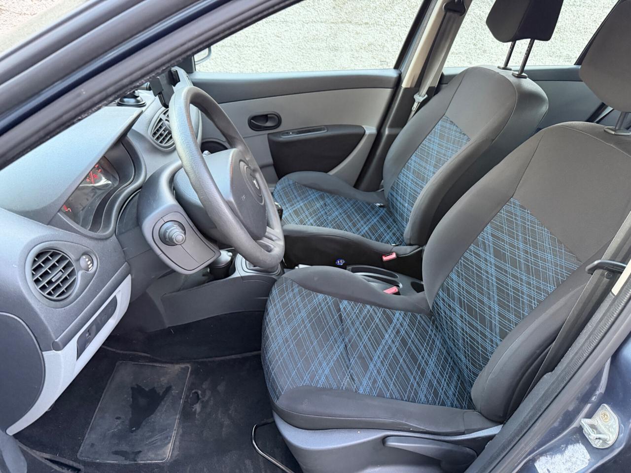 Renault Clio 1.2 benzina euro4 113.000km uni prop