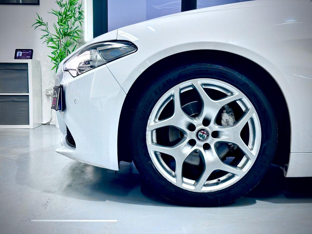 Alfa Romeo Giulia 2.2 Turbodiesel 160 CV AT8 Executive