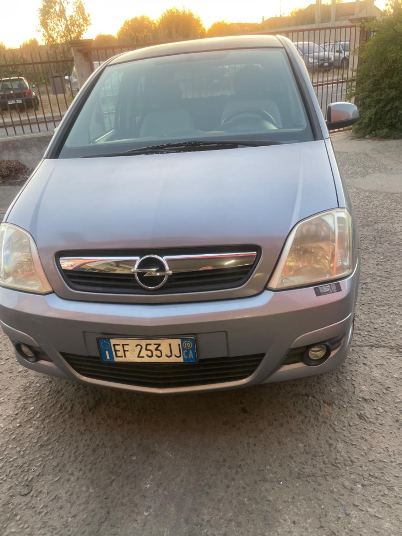 Opel Meriva 1.4 16V GPL-TECH Club