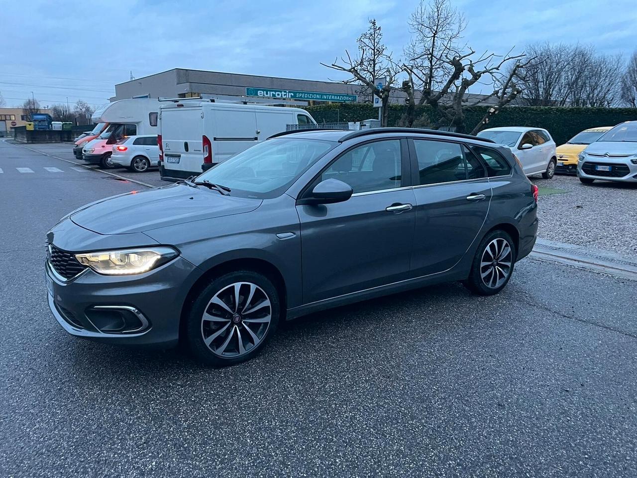 Fiat Tipo 1.6 Mjt S&S SW City design