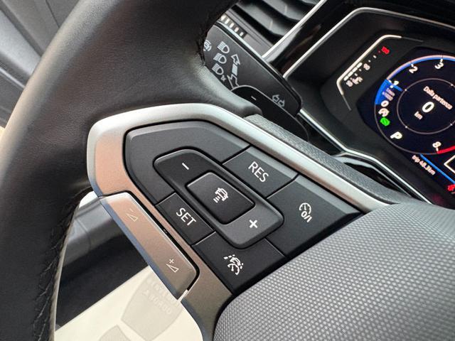 VOLKSWAGEN Taigo 1.0 TSI 116 CV DSG R-Line TETTO APR/PAN