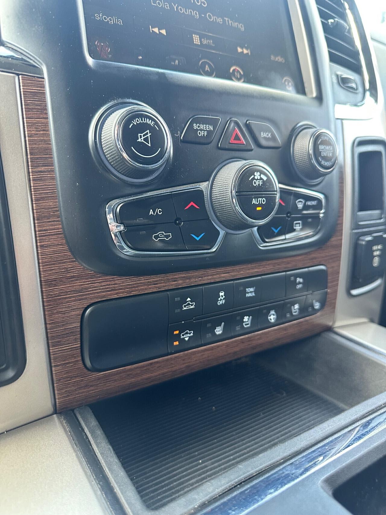 Dodge Ram 5.7 HEMI Laramie gpl n1