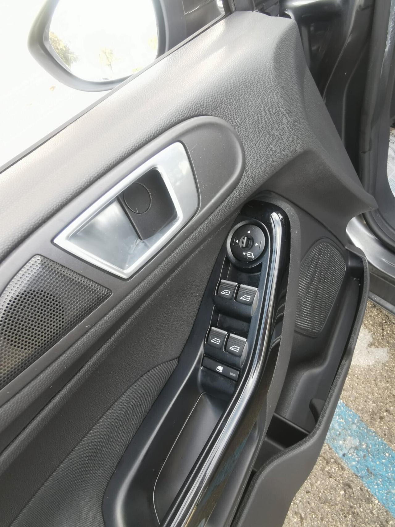 Ford Fiesta 1.4 5p. Bz.- GPL Titanium - 2017