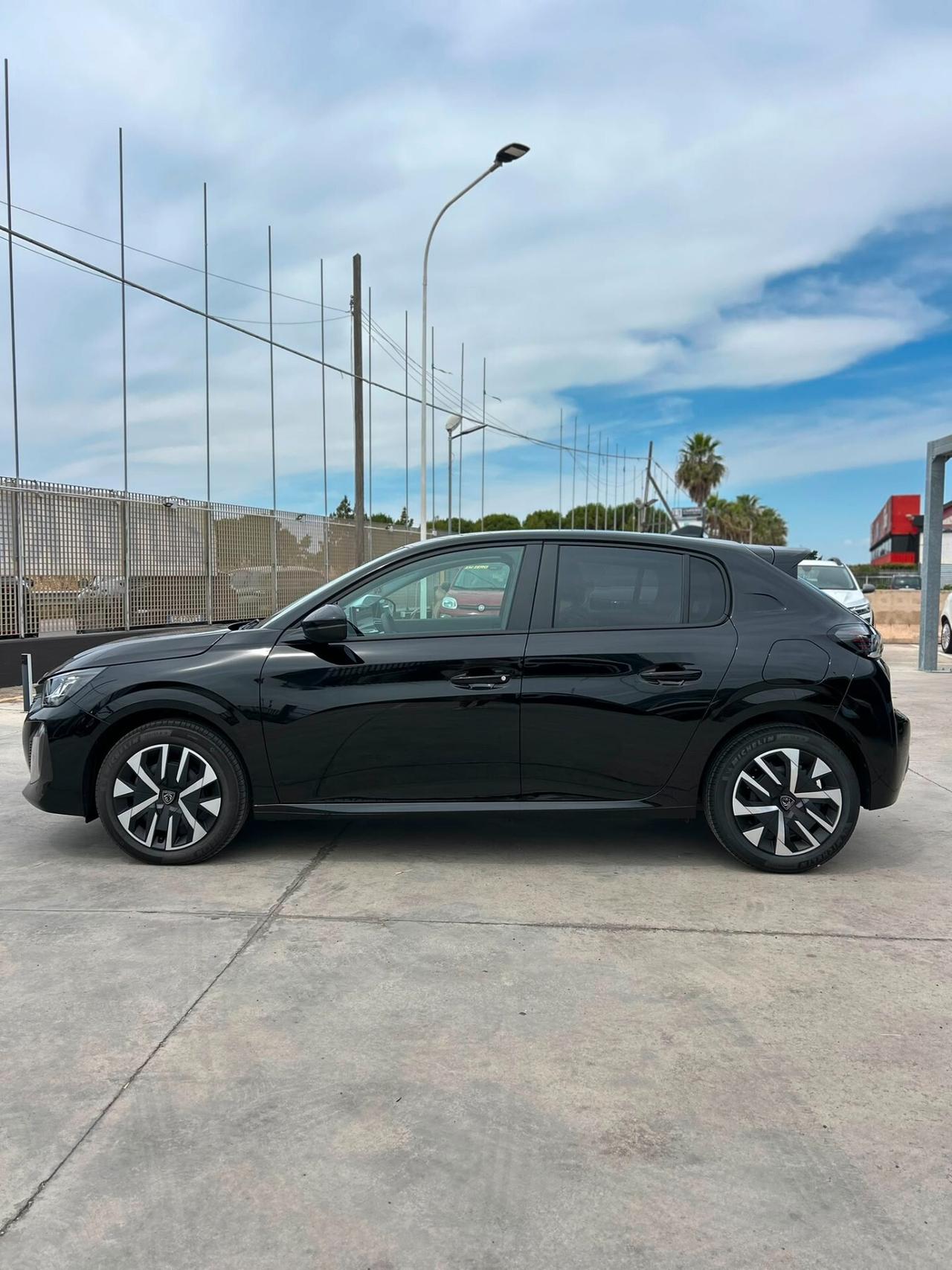 Peugeot 208 Hybrid 110 e-DCS6 Business
