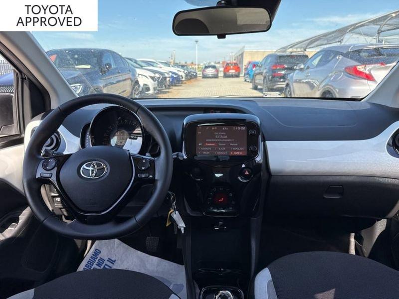 Toyota Aygo 1.0 X-PLAY 5P M-MT
