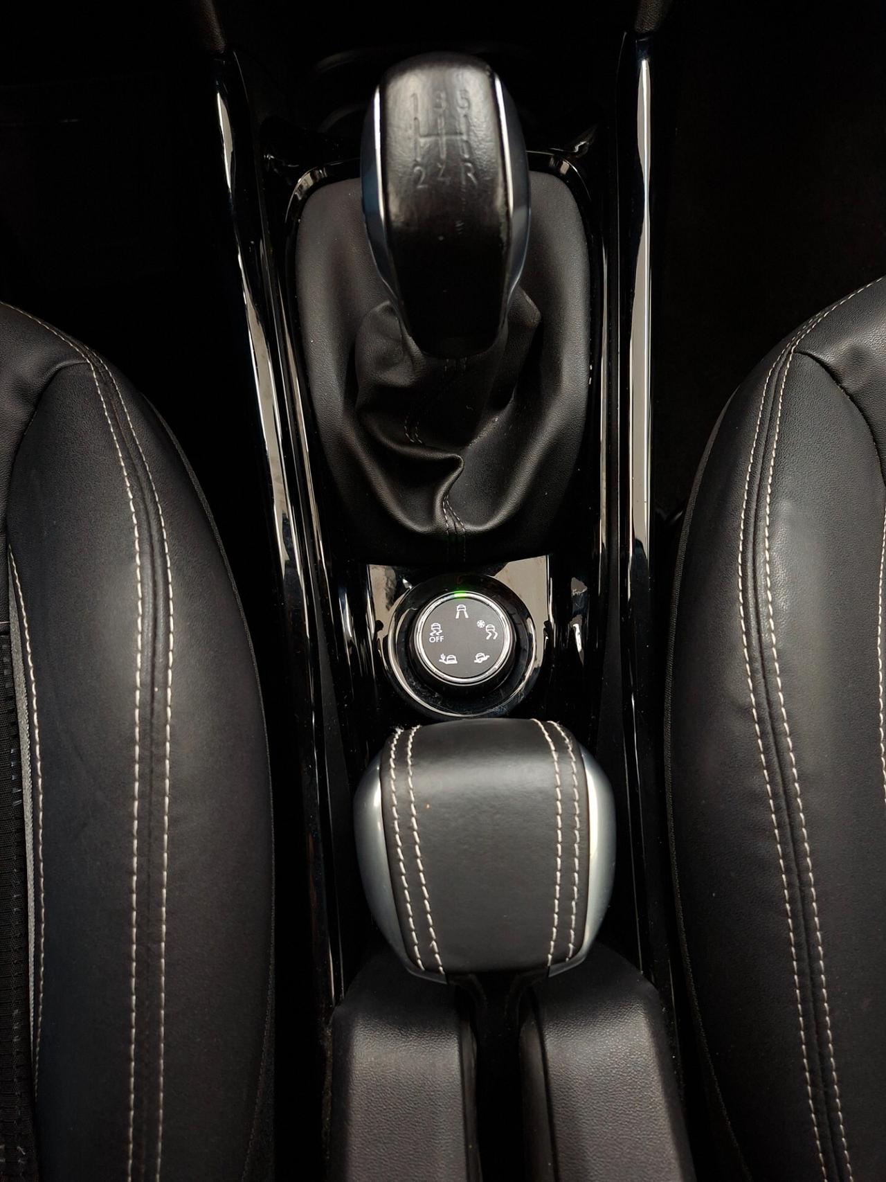 Peugeot 2008 Allure 1.6 BlueHDi 100cv