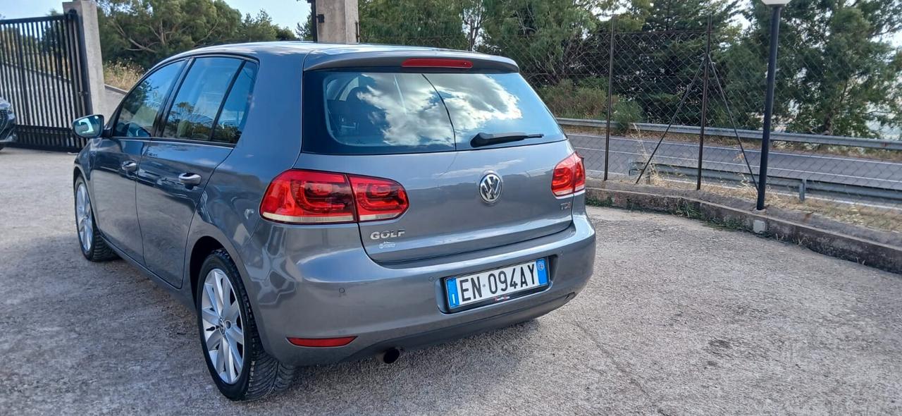 Volkswagen Golf 1.6 6° TDI DPF 5p. Highline - 2012