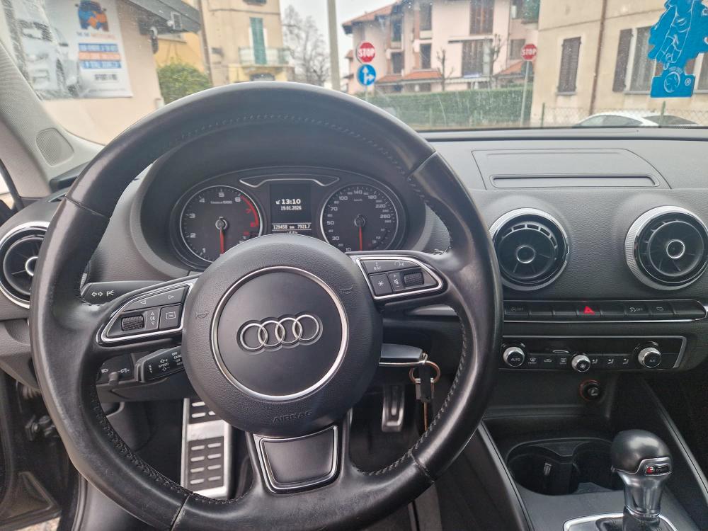 Audi A3 Sportback 1.4 tfsi Ambition s-tronic