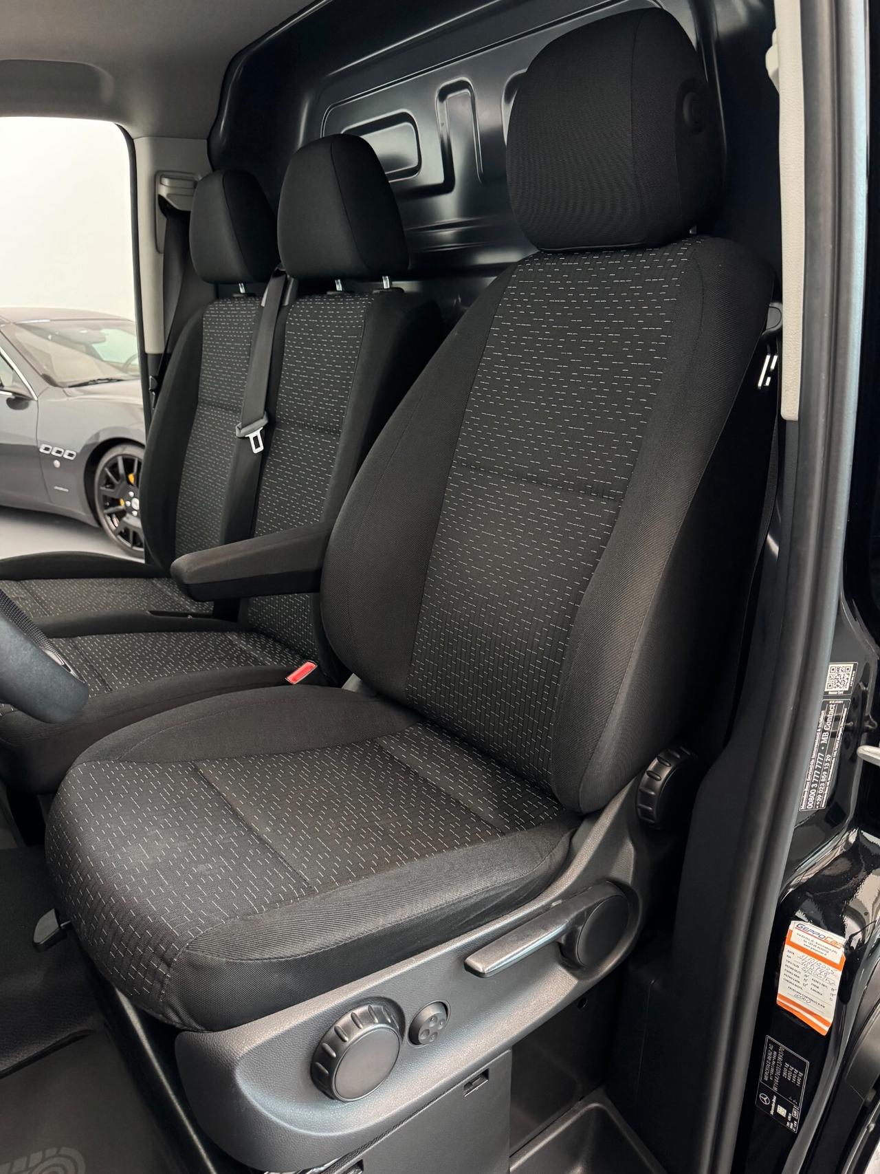 Mercedes-Benz Vito 114 cdi 2.0cc 136cv 3 Posti CarPlay Navigatore OK Neopatentati