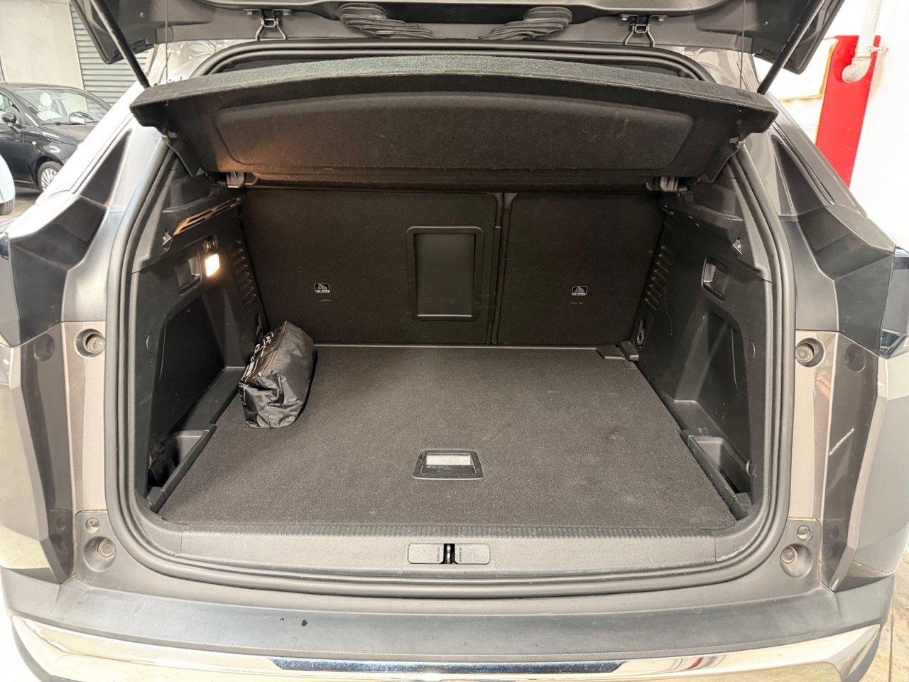 Peugeot 3008 3008 1.5 bluehdi Allure Pack s&s 130cv eat8