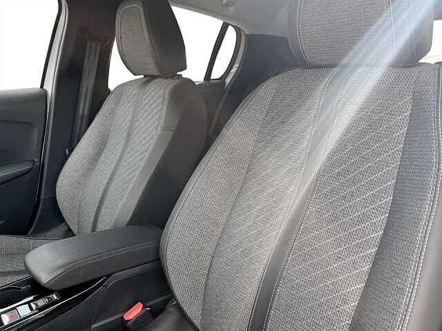 Peugeot 208 208 5P - ALLURE Hybrid 100 E-DCS6