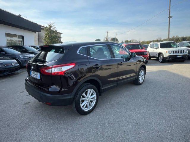 NISSAN Qashqai 1.2 DIG-T Acenta