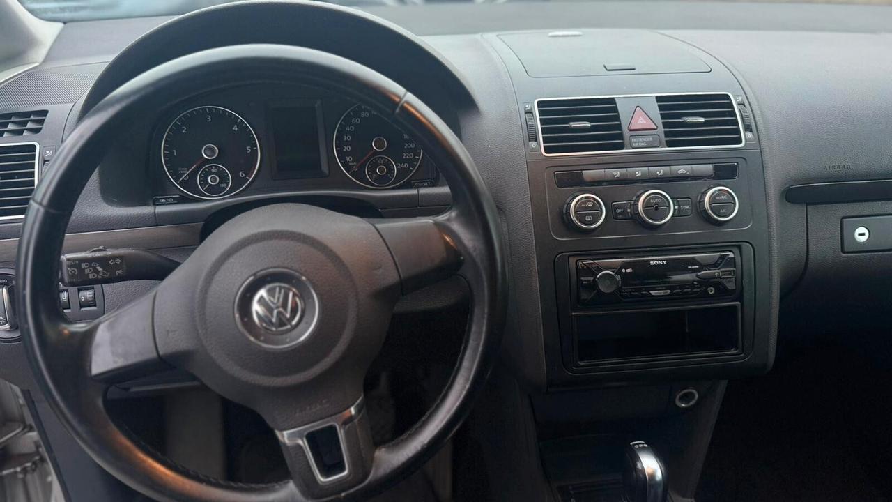 VW TOURAN 1.6 DIESEL 7 POSTI AUTOMATICO NEOP.