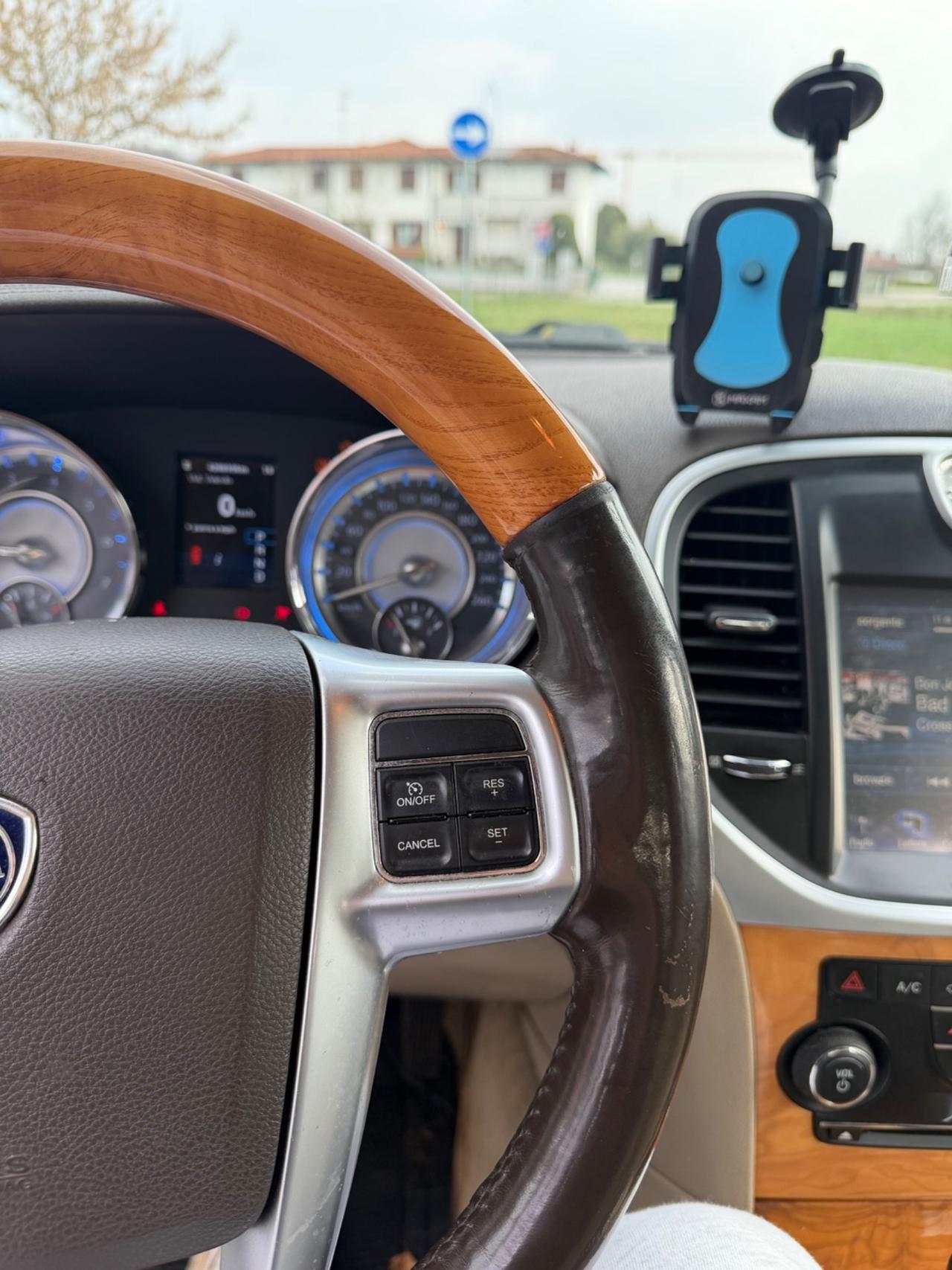 Lancia Thema 3.0 V6 Multijet II 239 CV Executive