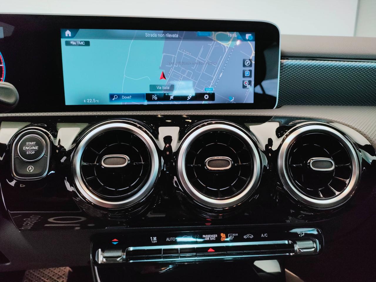 Mercedes-Benz Classe A - W177 2018 - A 180 d Sport Extra auto