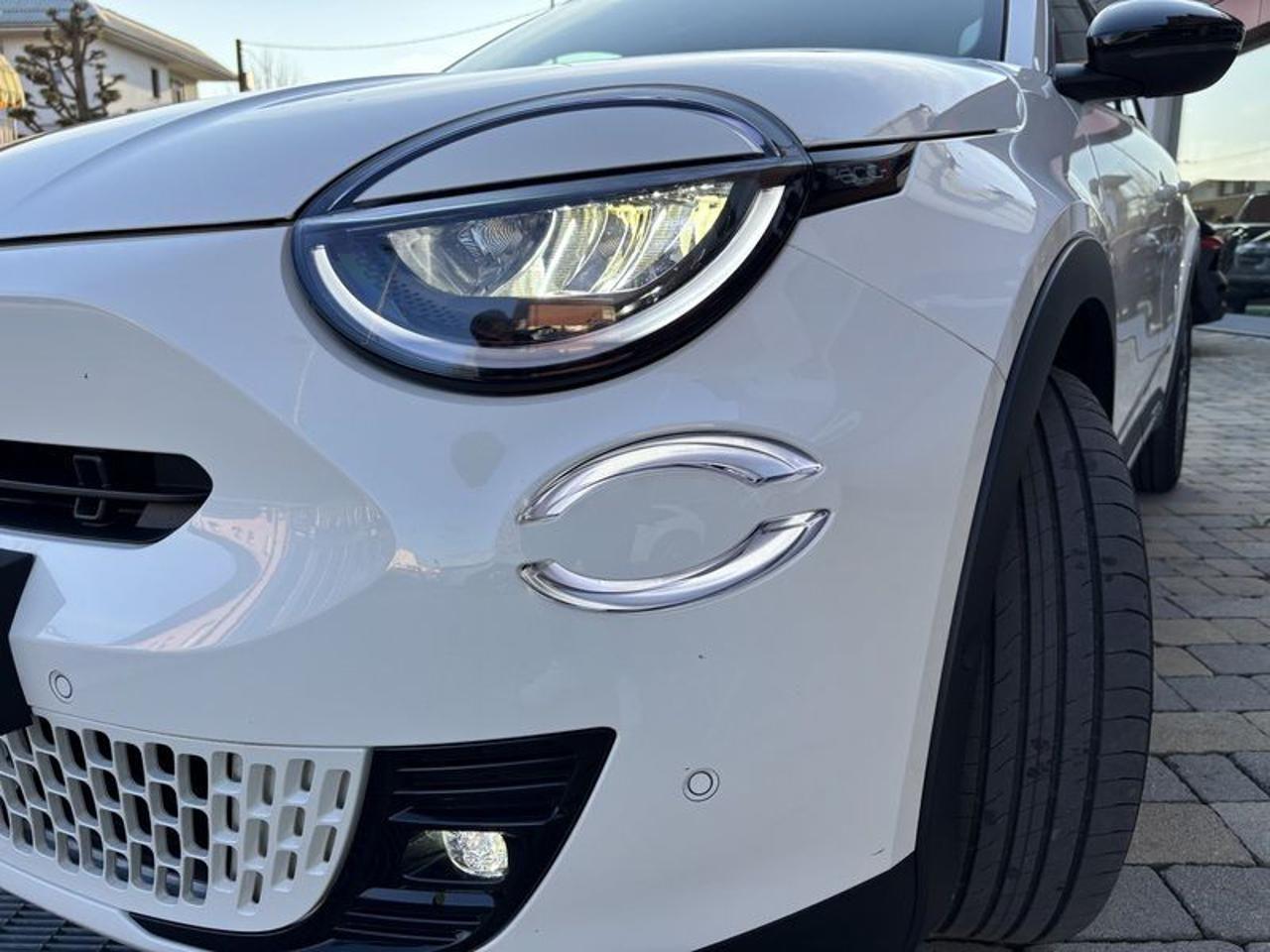 Fiat 600 Hybrid 110 CV DCT MHEV La Prima LED-CAM-18"