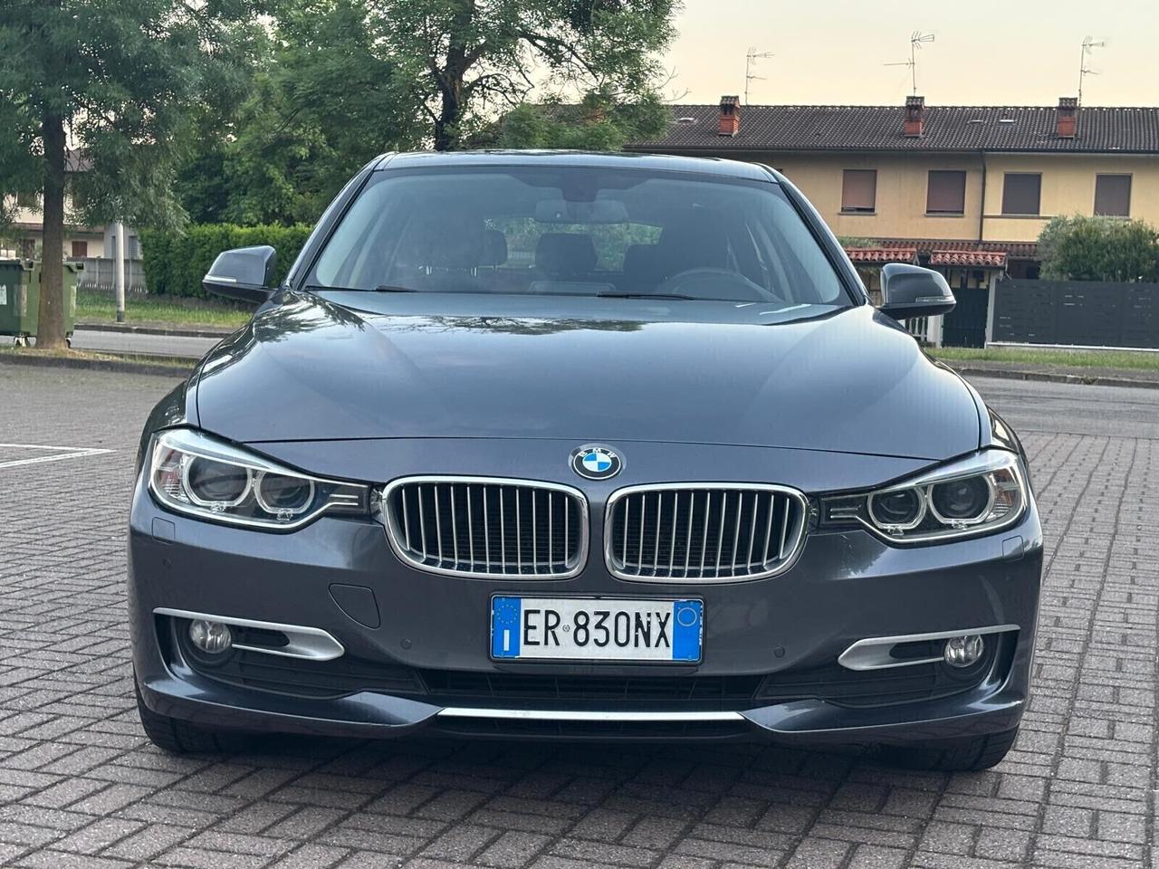 BMW 318d Touring M Sport – 2013 Contatto WhatsApp: +3936902051