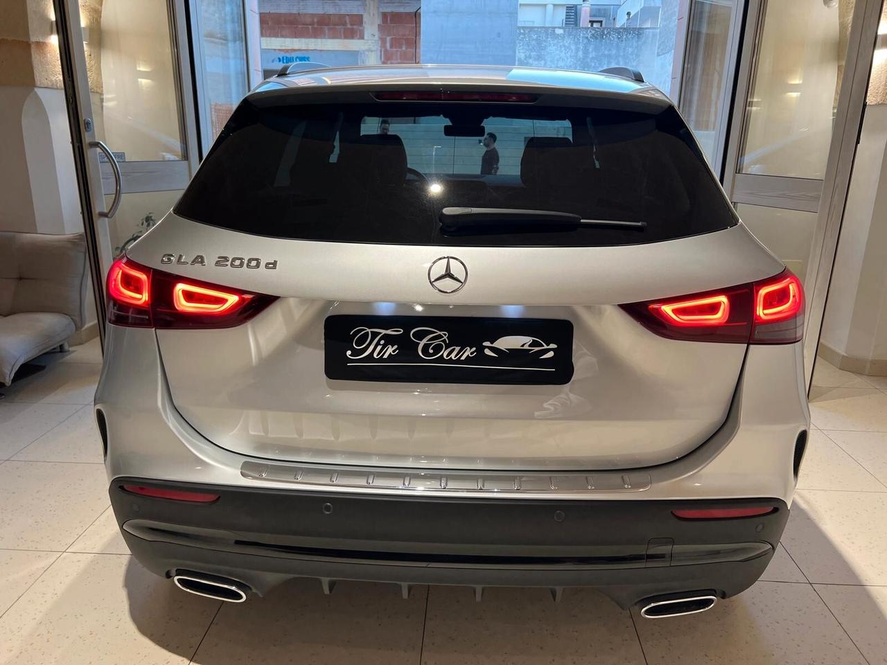 MERCEDES-BENZ GLA 200D PREMIUM 2.0 150CV PELLE NAVI CAM ANNO 2021