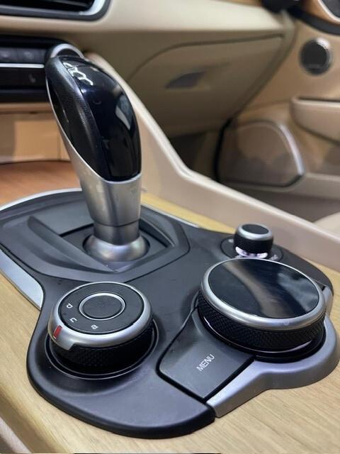 Alfa Romeo Giulia 2.0 280cv q4 veloce