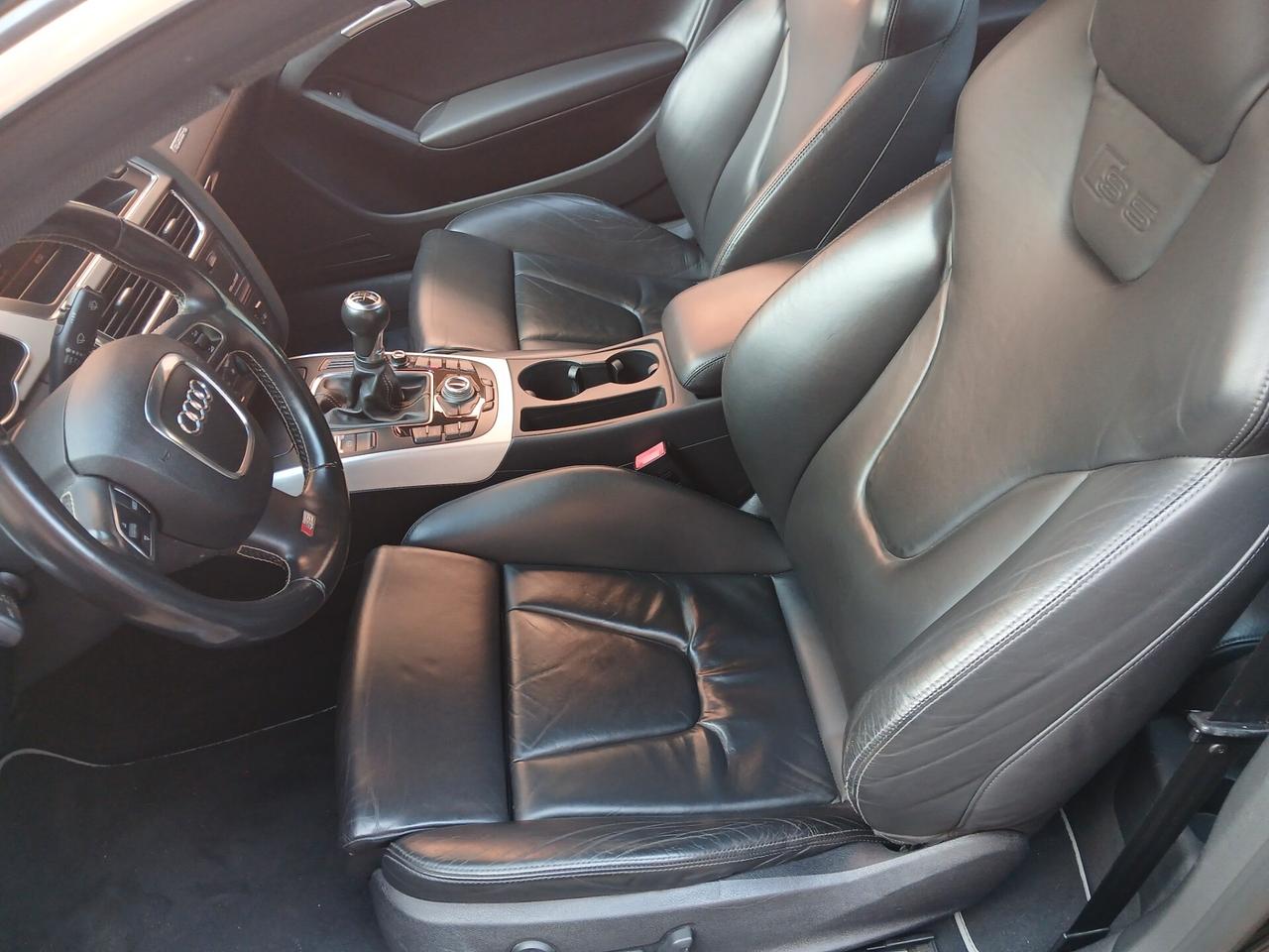 Audi A5 S5 4.2 V8 quattro