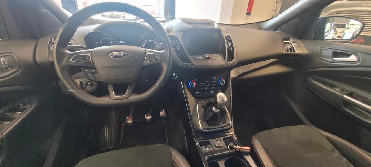 Ford Kuga 1.5 TDCI 120 CV S&S 2WD ST-Line