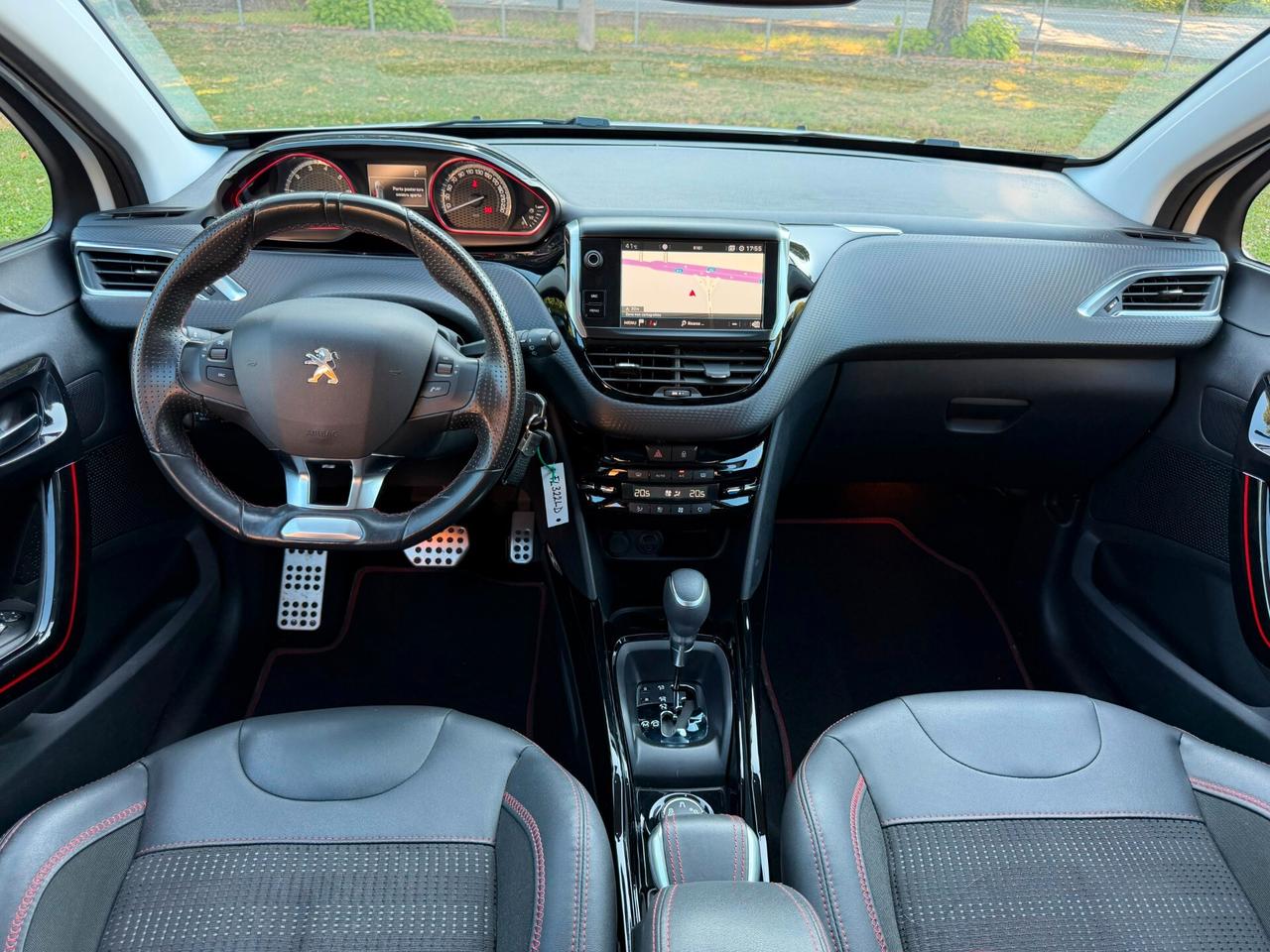 Peugeot 2008 PureTech Turbo 130 S&S Black Matt