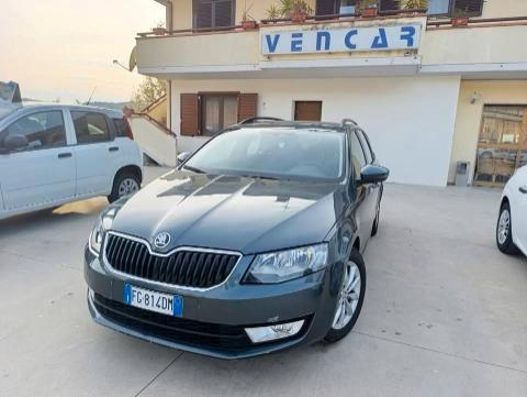 Skoda Octavia Wagon 1.6 tdi Executive 110cv my16