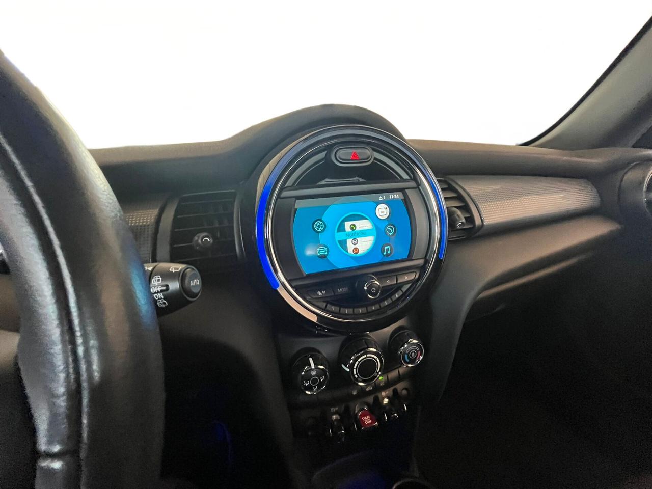 Mini Cooper | da €237 al mese
