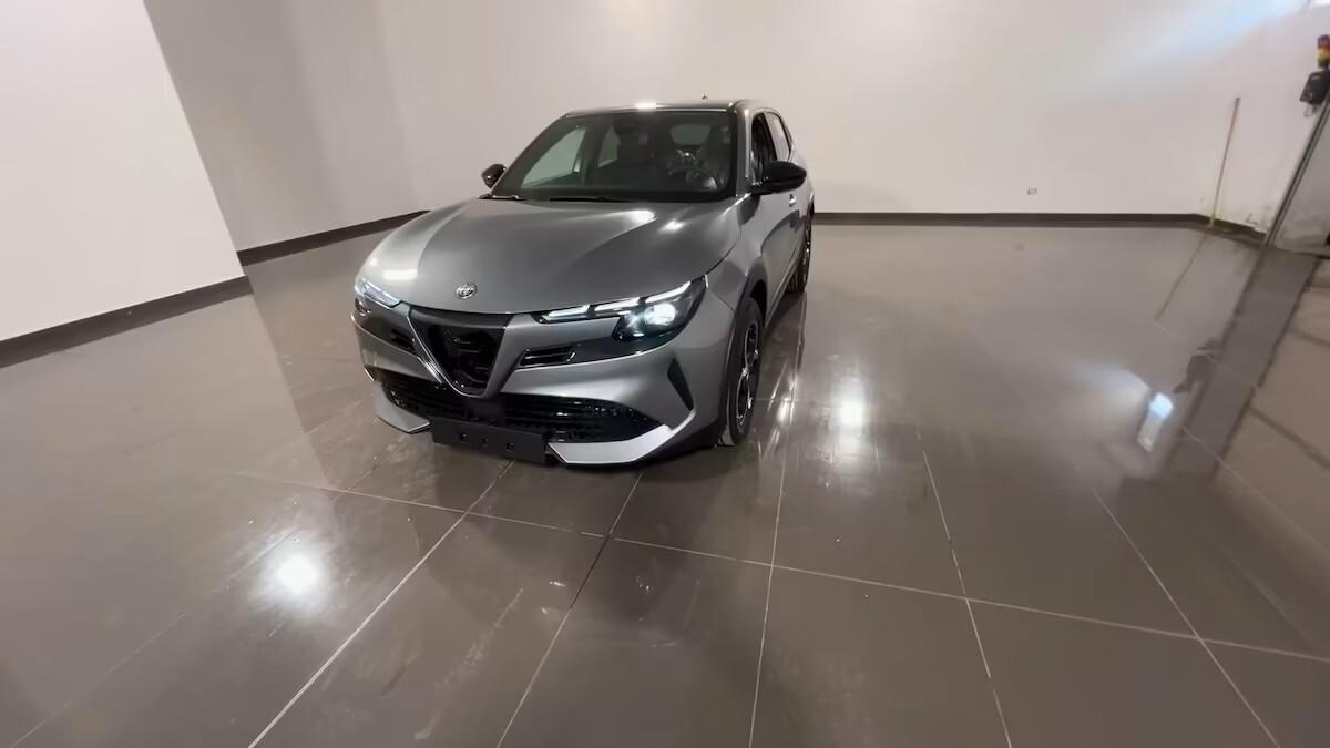 Alfa Romeo Junior 1.2 136 CV Hybrid eDCT6 Speciale KM0