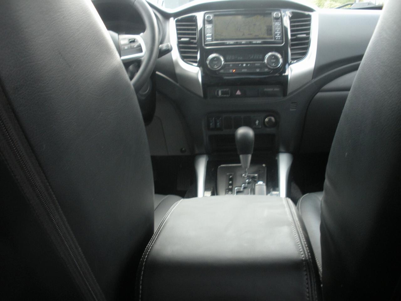 Mitsubishi L200 2.4 DI-D/181CV Double Cab Intense Hp Mivec SDA
