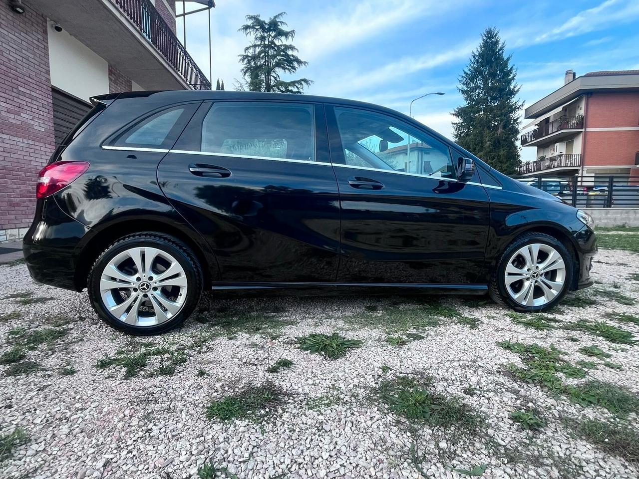 Mercedes-benz B 180 d Premium