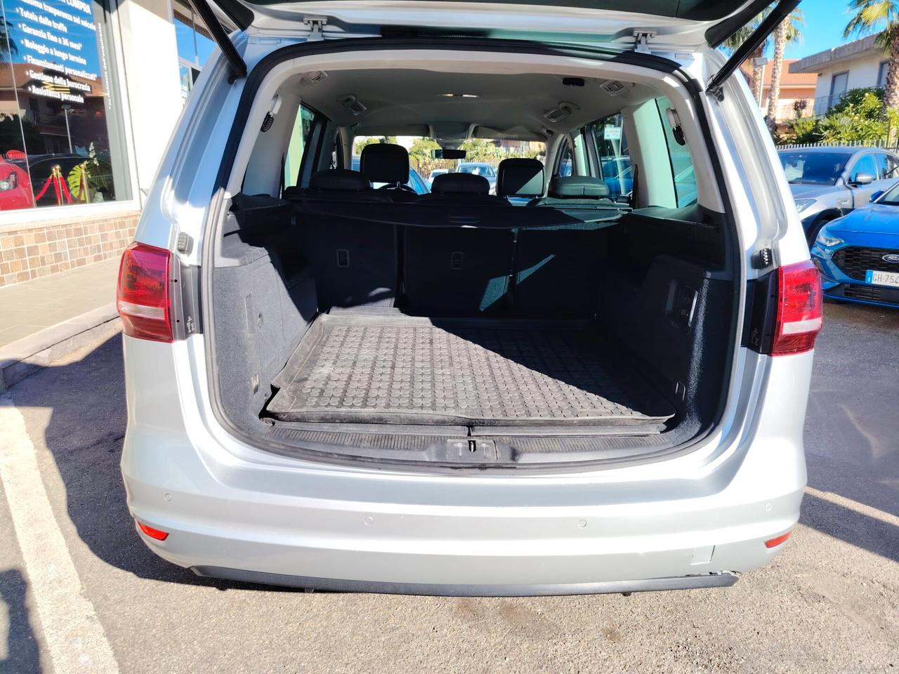 Volkswagen Sharan 2.0 TDI 177 CV SCR DSG Executive BlueMotion Tech.