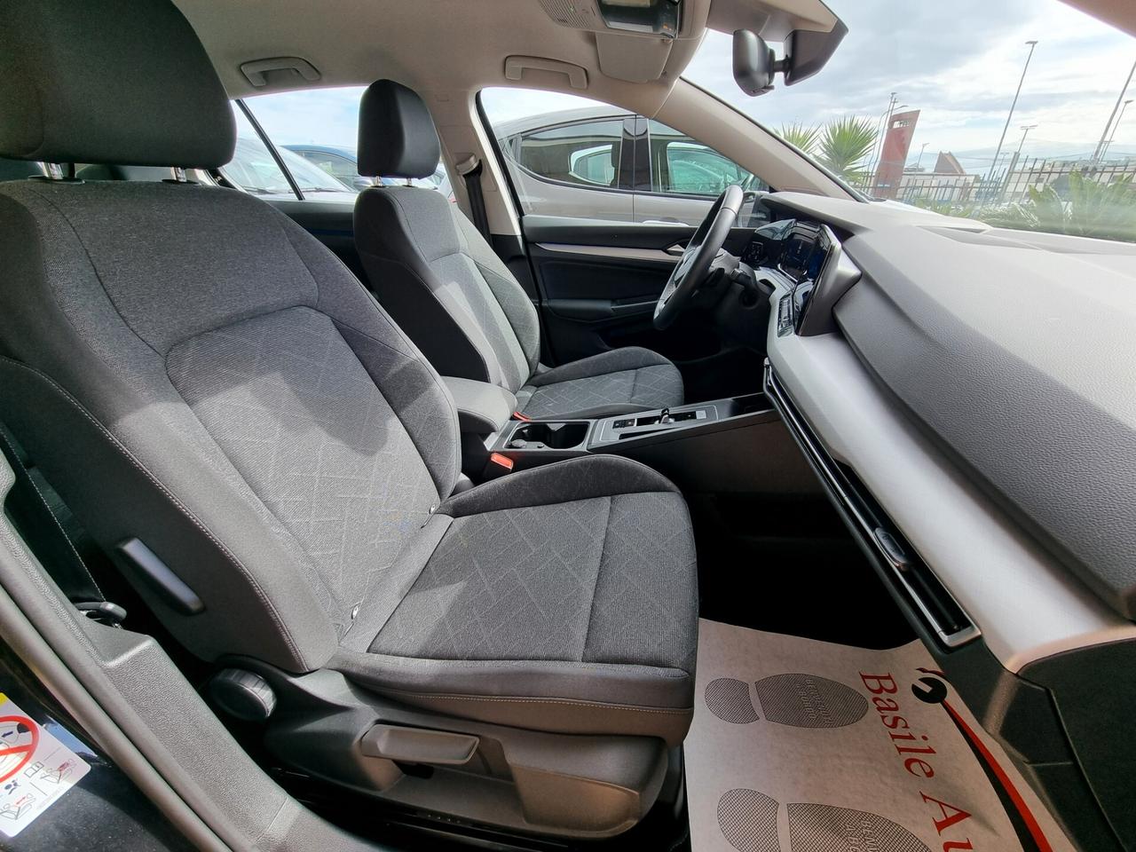 Volkswagen Golf 1.0 eTSI EVO DSG Life