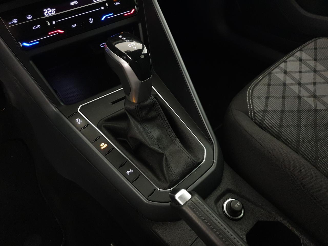 Volkswagen Polo 1.0 tsi r-line 110cv dsg
