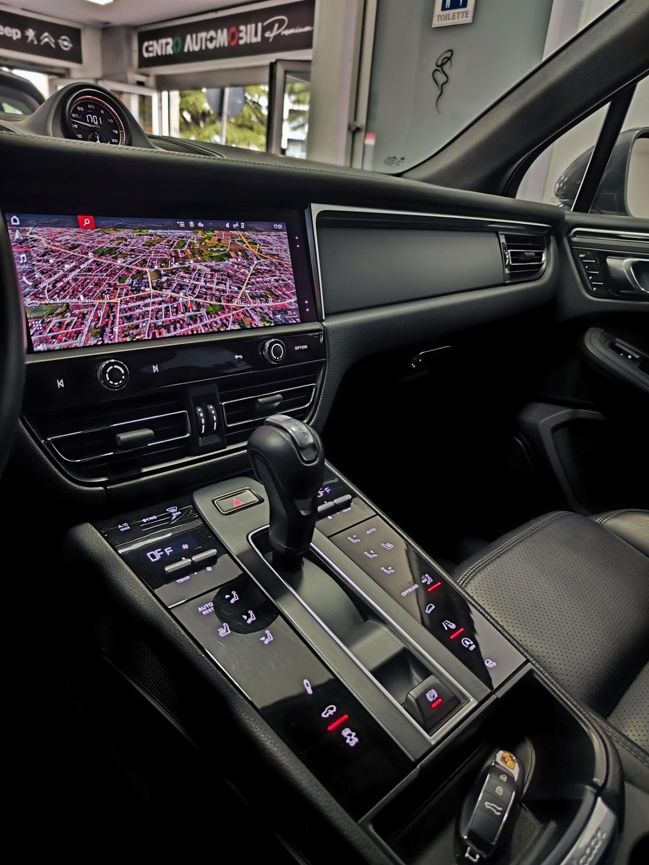 Porsche Macan T 2.0 265cv FULL
