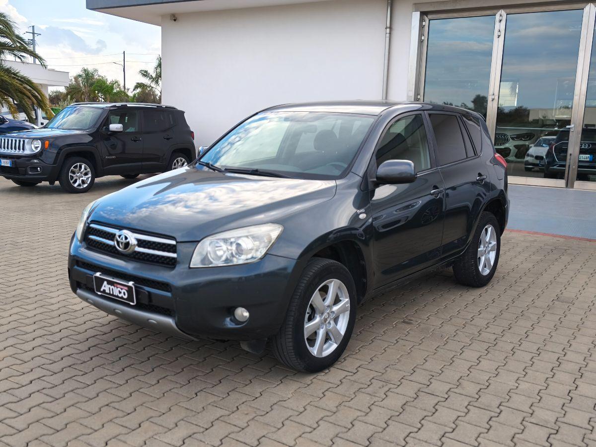 TOYOTA RAV4 2.2 D-4D 136CV Sol