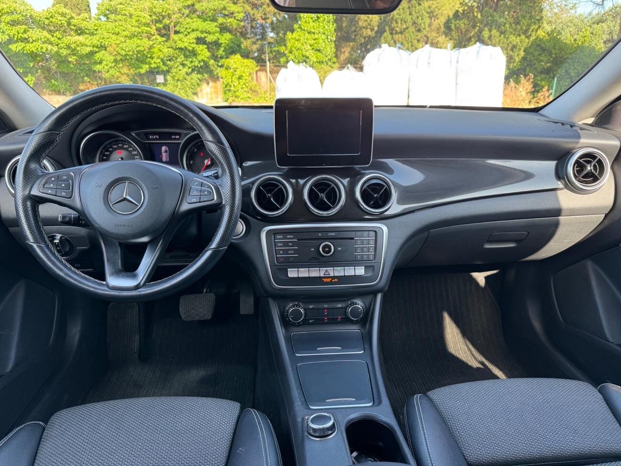 Mercedes-benz CLA 200 CLA 200 d S.W. Automatic Business