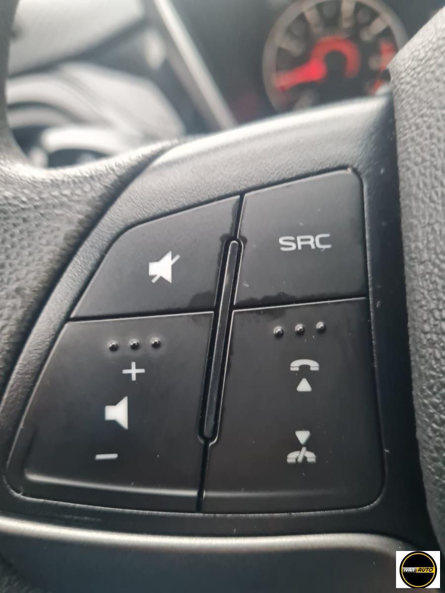 MAHINDRA KUV100 1.2 Benzina-Neopatentati-47.000 Km.