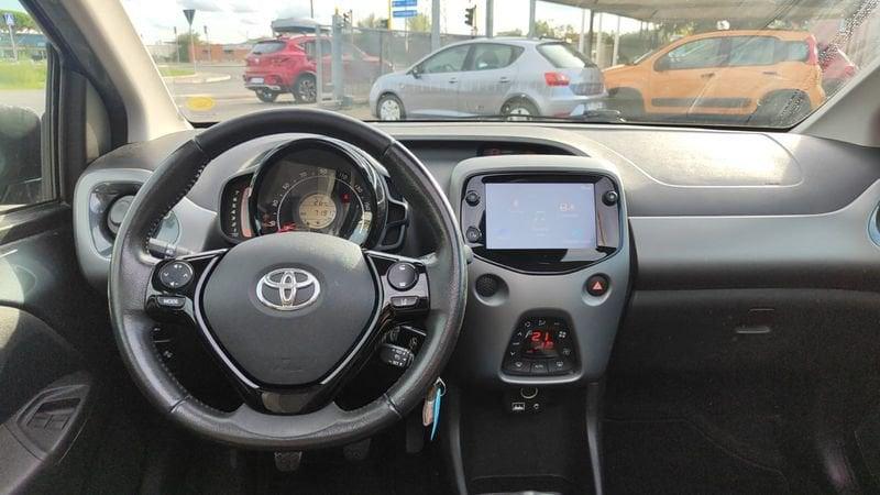 Toyota Aygo Aygo Connect 1.0 VVT-i 72 CV 5 porte x-wave