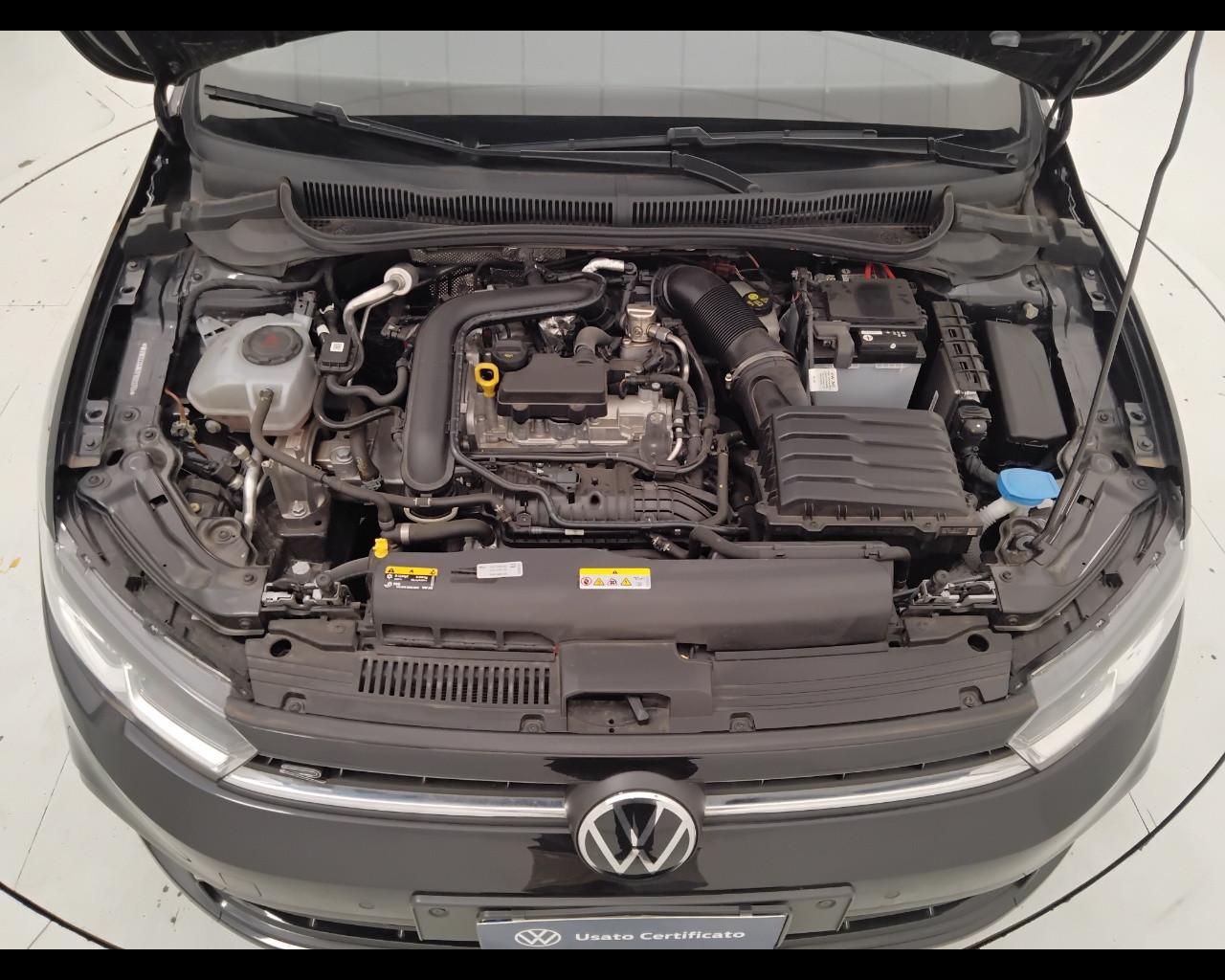 VOLKSWAGEN Polo VI 2022 - Polo 1.0 tsi R-Line 95cv