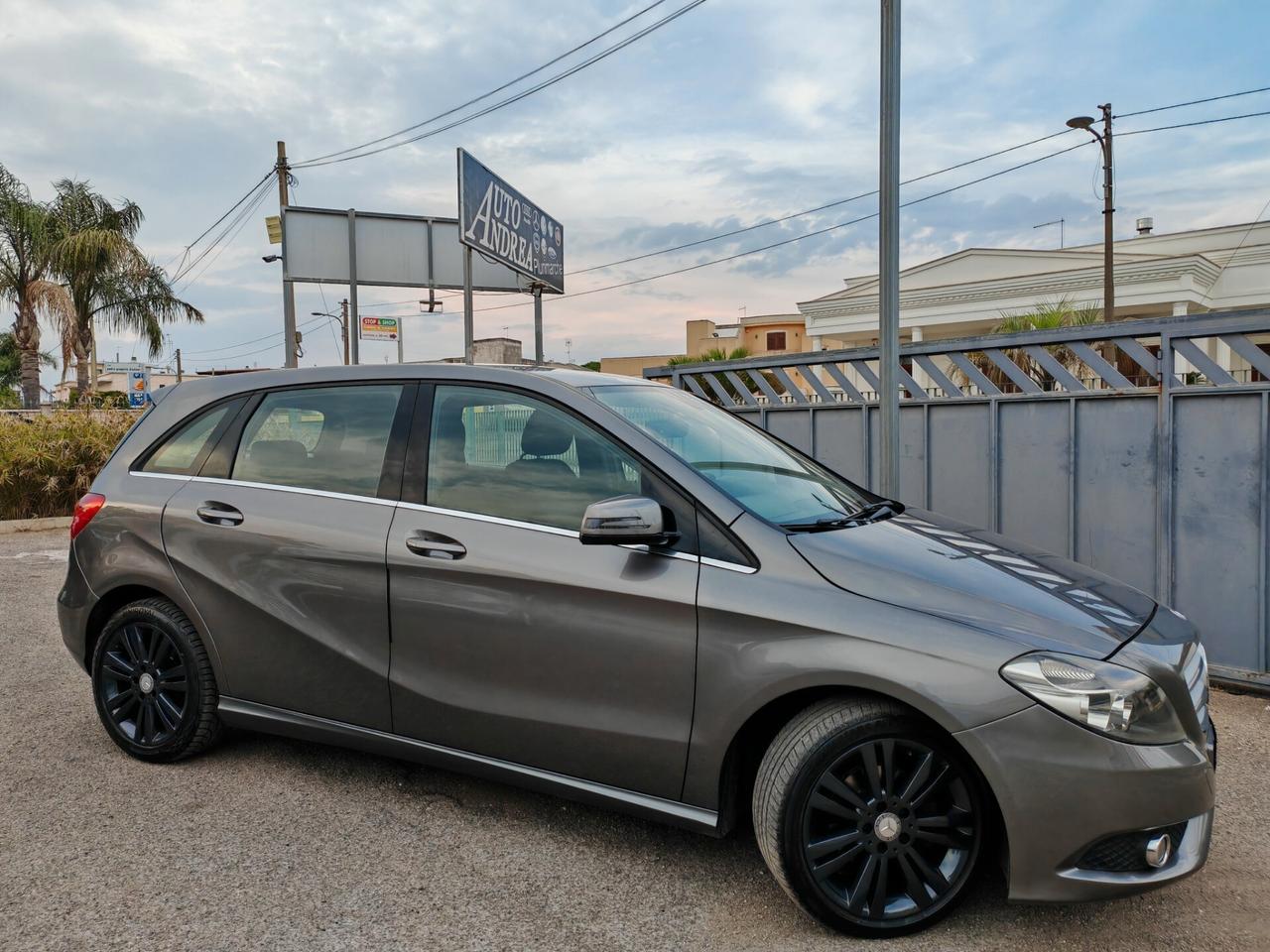 Mercedes-benz B 180CDI Executive 2013