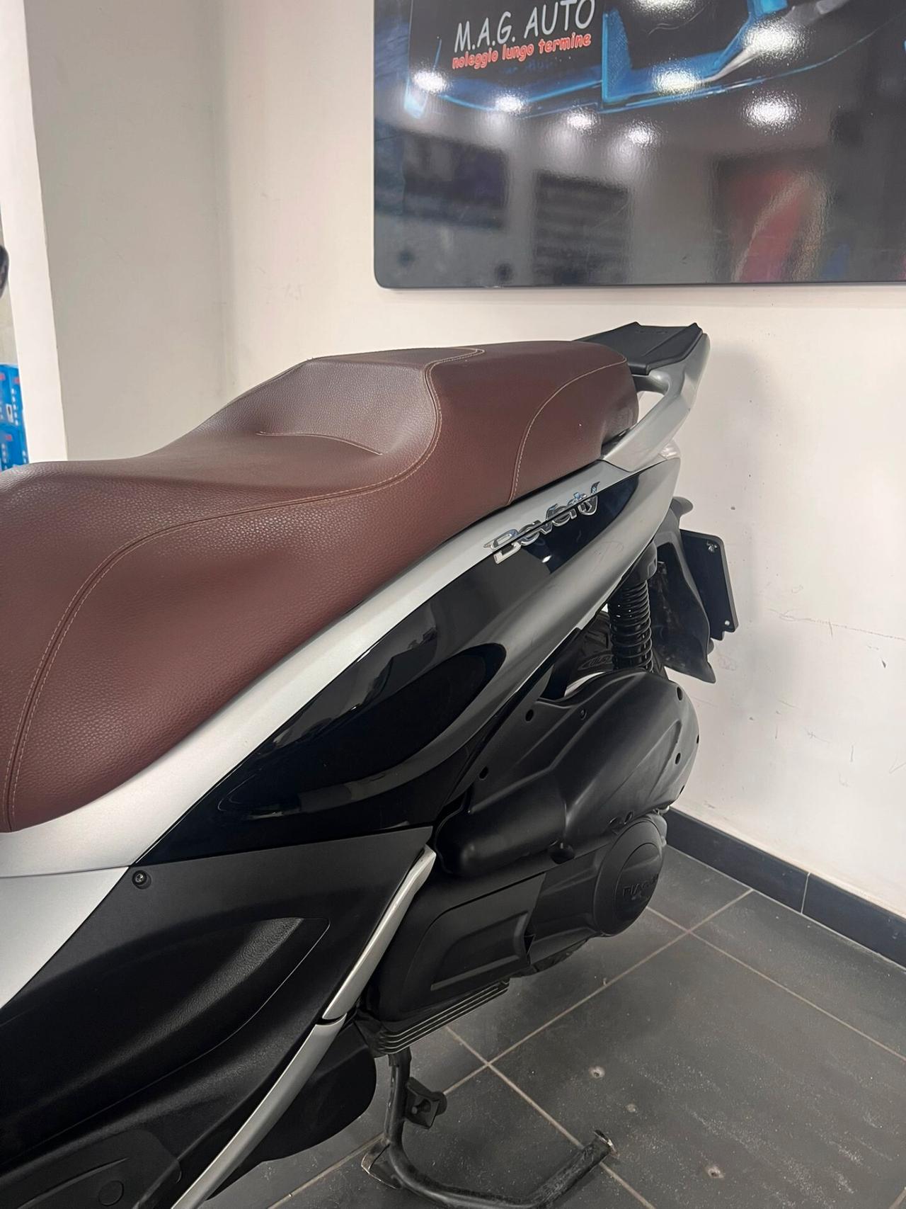 Piaggio Beverly 300