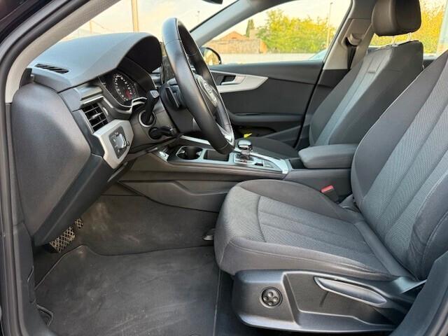 Audi A4 Avant 30 TDI/136 CV S tronic Business 2022