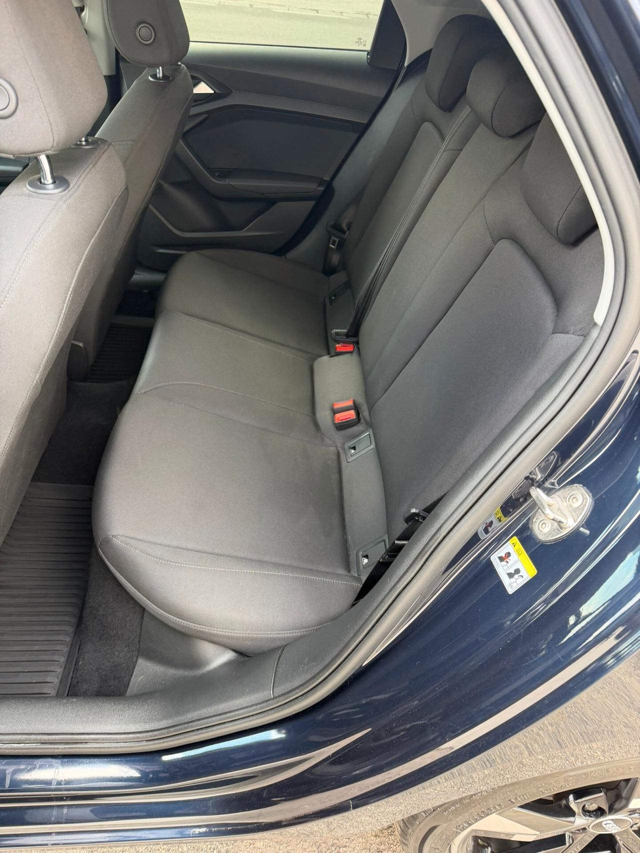 Audi A1 SPB 30 TFSI S tronic line edition