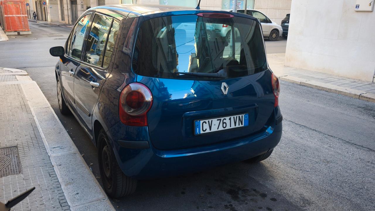 Renault Modus 1.5 dCi 82CV Confort Dynamique