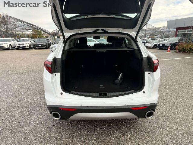 ALFA ROMEO Stelvio Stelvio 2.2 t TETTO Q4 190cv auto tg GH760KP