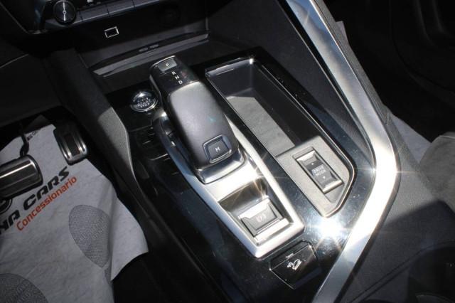Peugeot 3008 II 1.5 bluehdi GT s&s 130cv AUTO con CarPlay