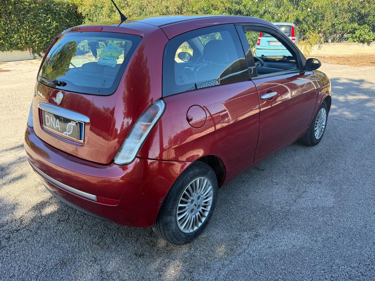 Lancia Ypsilon 1.2 Benzina Neopatentati uniproprietà