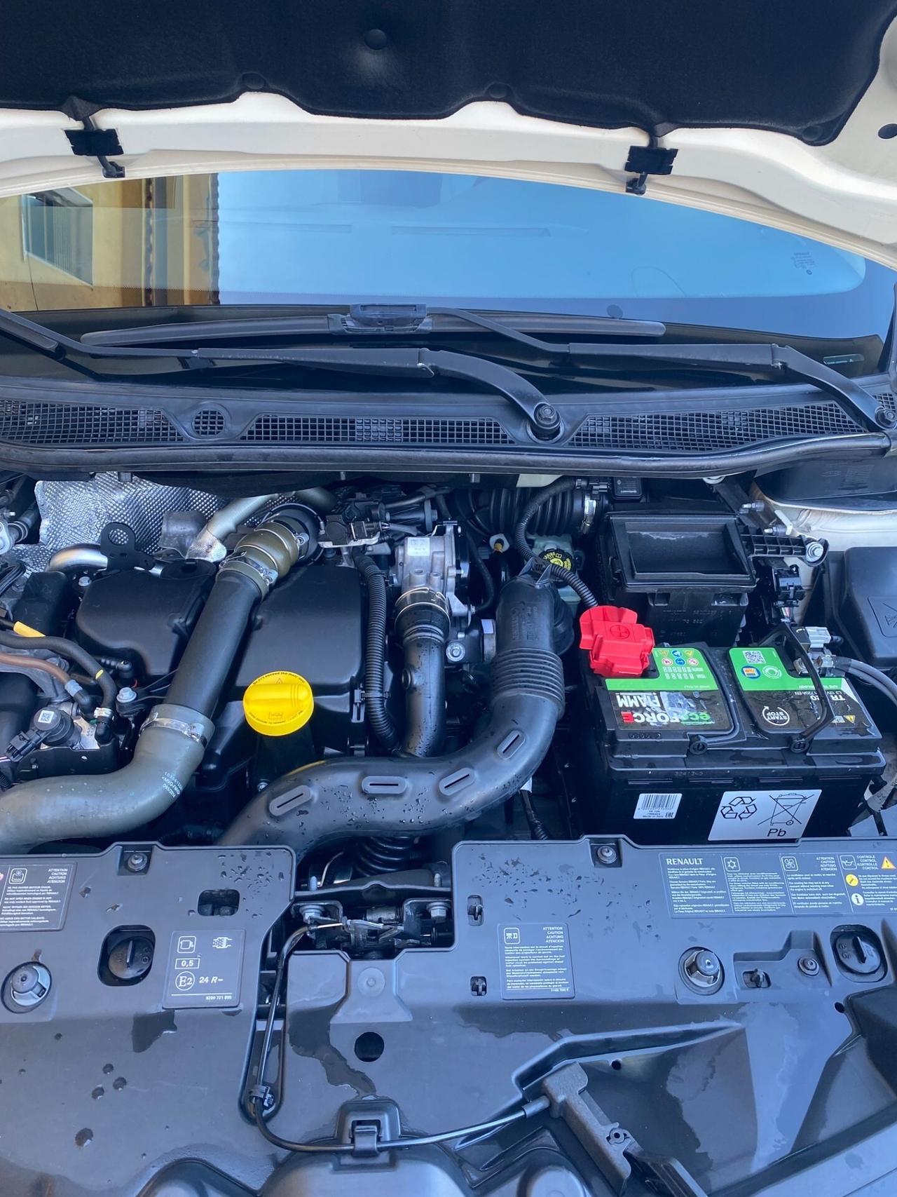 Renault Captur 1.5 dCi Anno 2014 RIGENERATO GARANZ