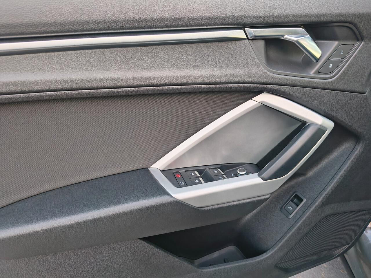 AUDI Q3 2.0 DIESEL ANNO 2021 AUTOMATICA 150 CV